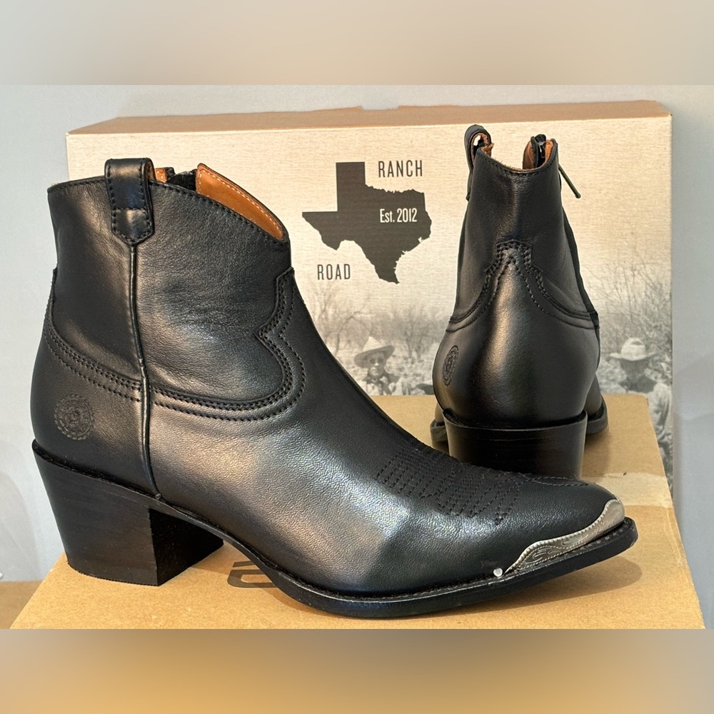 Agave Rand Short Black